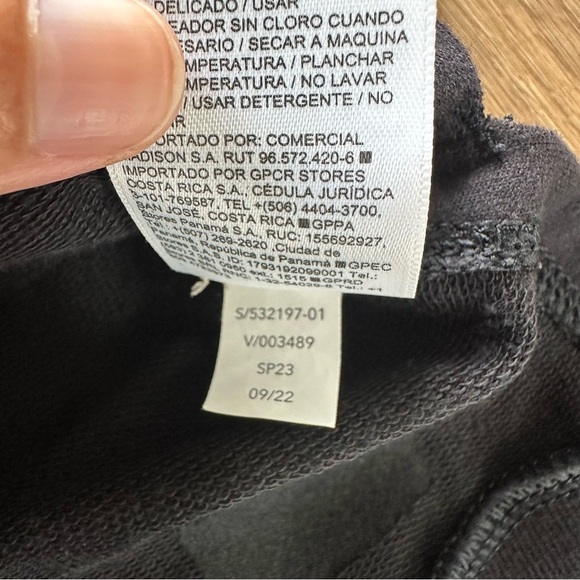 ATHLETA Black Retroterry V-Neck Sweatshirt Tee Plus Size 1X Minimalist Comfy - Picture 6 of 10